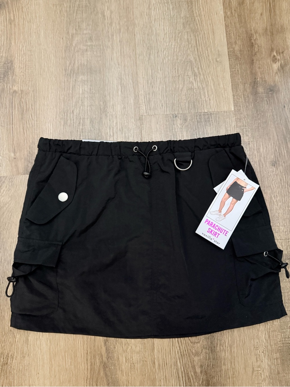 NWT Vanilla Star Parachute Skirt